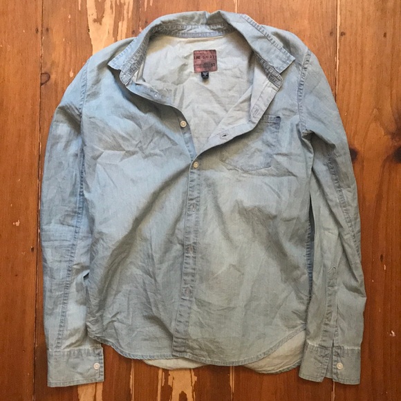 The Shirt by Rochelle Behrens Tops - The Shirt denim button up women’s small The Shirt by Rochelle Behrens Tops - The Shirt denim button up women’s small